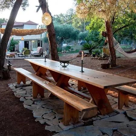 別荘 Cocoon Tent In An Olive Grove