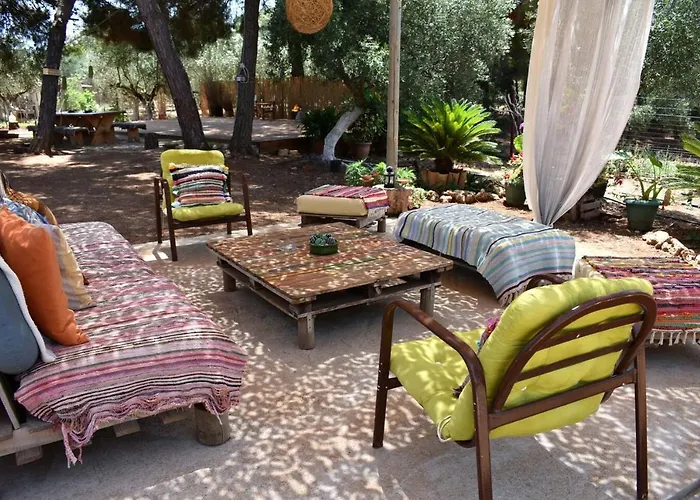 Cocoon Tent In An Olive Grove Hébergement de vacances